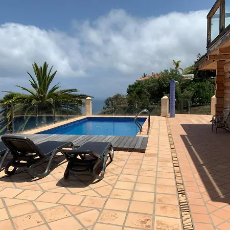 Villa Ocean Views *